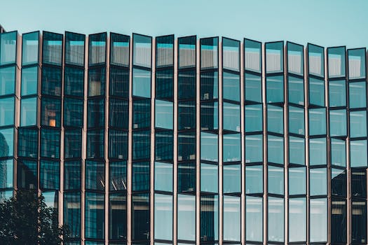 Successful Partnership Stories in the Design E-commerce Industry