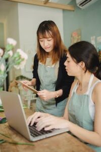 How to Approach Potential Partners for Your Design Store